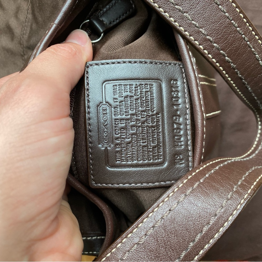 Vintage Coach Chocolate Brown Leather Shoulder Bag with Buckle Detail - Picture 6 of 6
